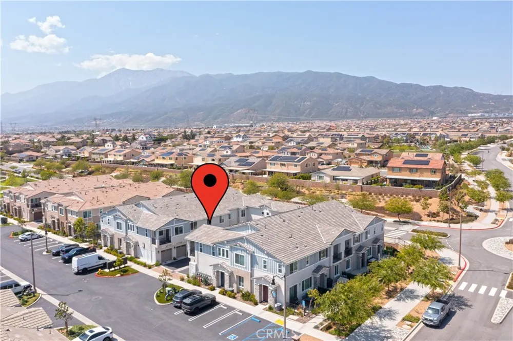 16570 Wyndham #1 Fontana, CA 92336
