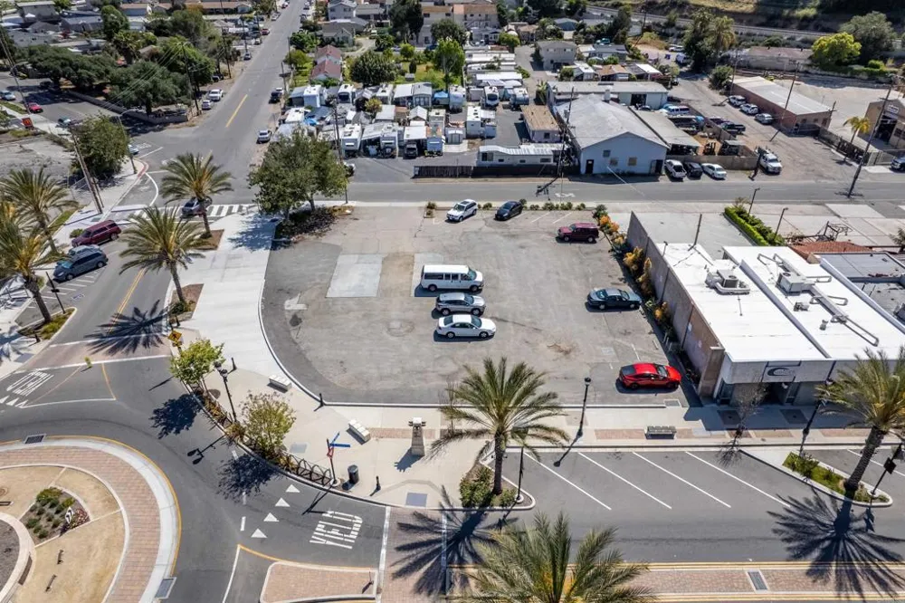 745 S Santa Fe Ave. Vista, CA 92083