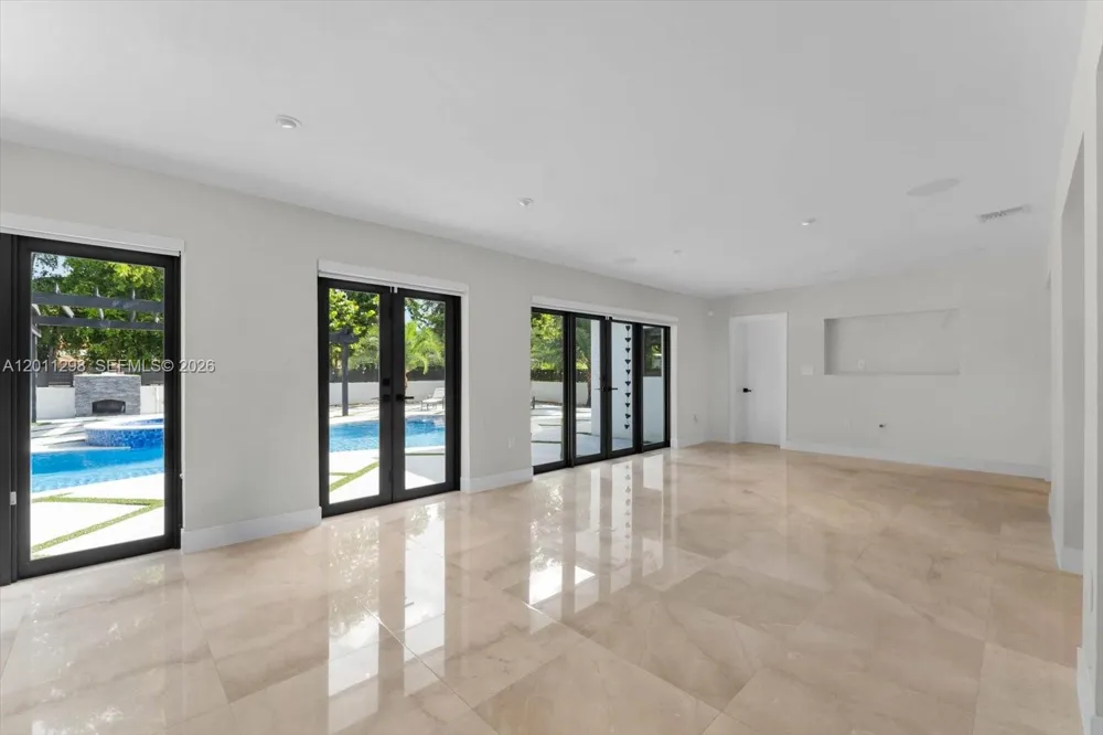 29 NE 95th St Miami Shores, FL 33138
