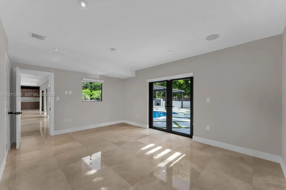 29 NE 95th St Miami Shores, FL 33138