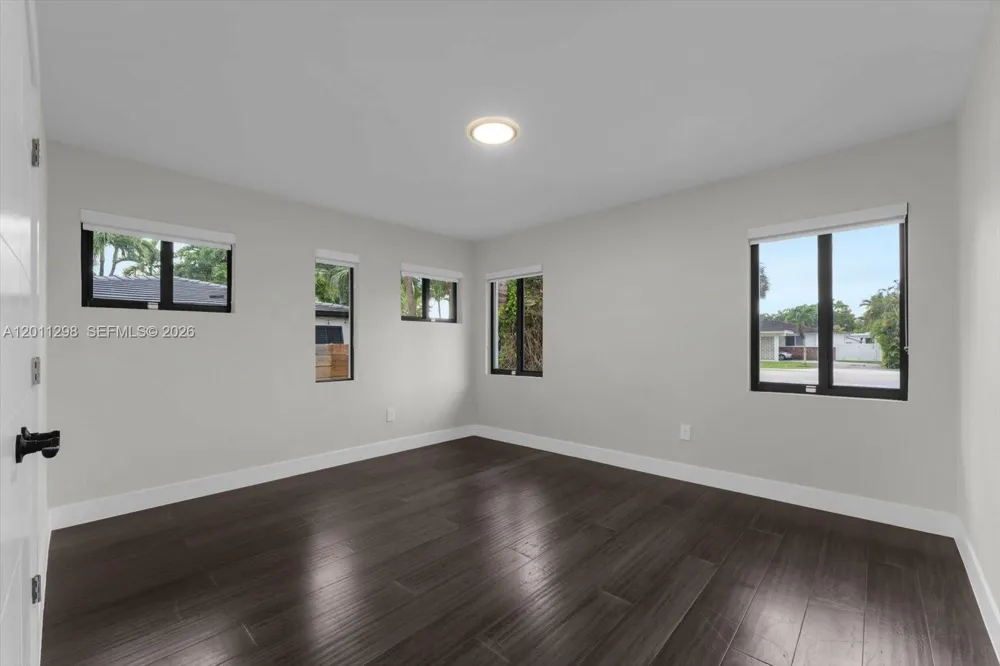 29 NE 95th St Miami Shores, FL 33138