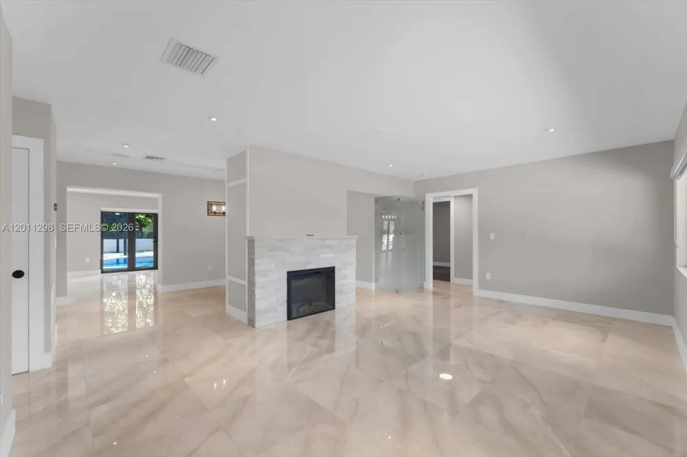 29 NE 95th St Miami Shores, FL 33138
