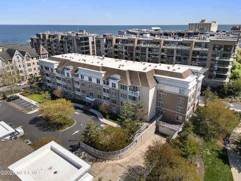 55 Melrose Terrace #407