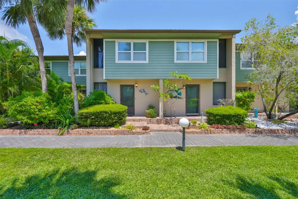 1028 APOLLO BEACH BOULEVARD #8 Apollo Beach, FL 33572
