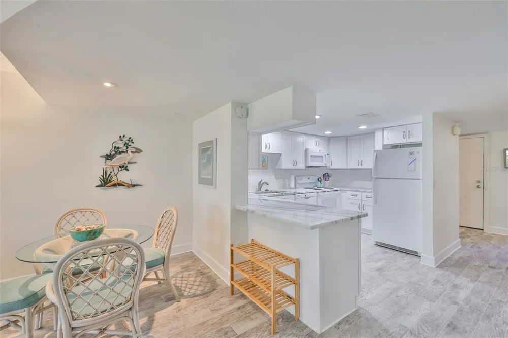 1028 APOLLO BEACH BOULEVARD #8 Apollo Beach, FL 33572