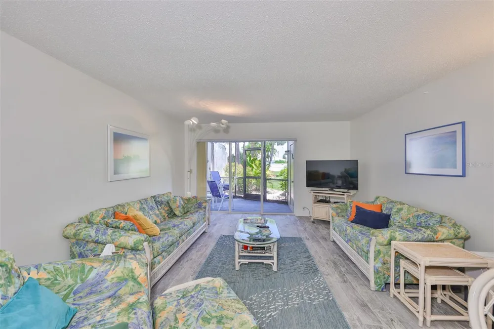 1028 APOLLO BEACH BOULEVARD #8 Apollo Beach, FL 33572