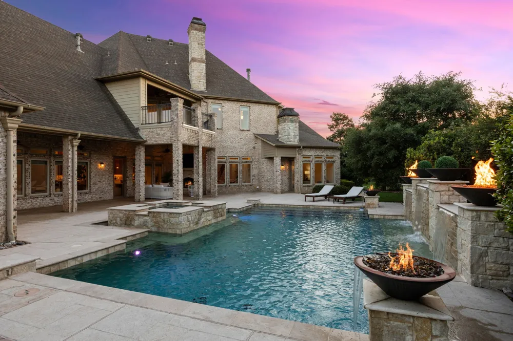 1701 Live Oak Lane Southlake, TX 76092