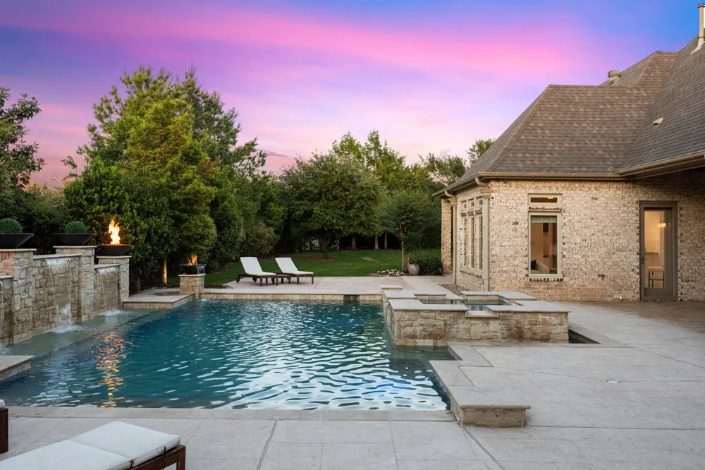 1701 Live Oak Lane Southlake, TX 76092