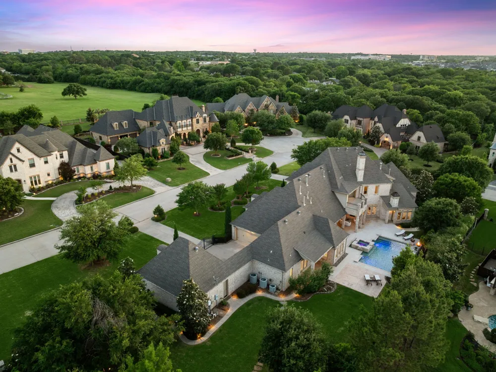 1701 Live Oak Lane Southlake, TX 76092