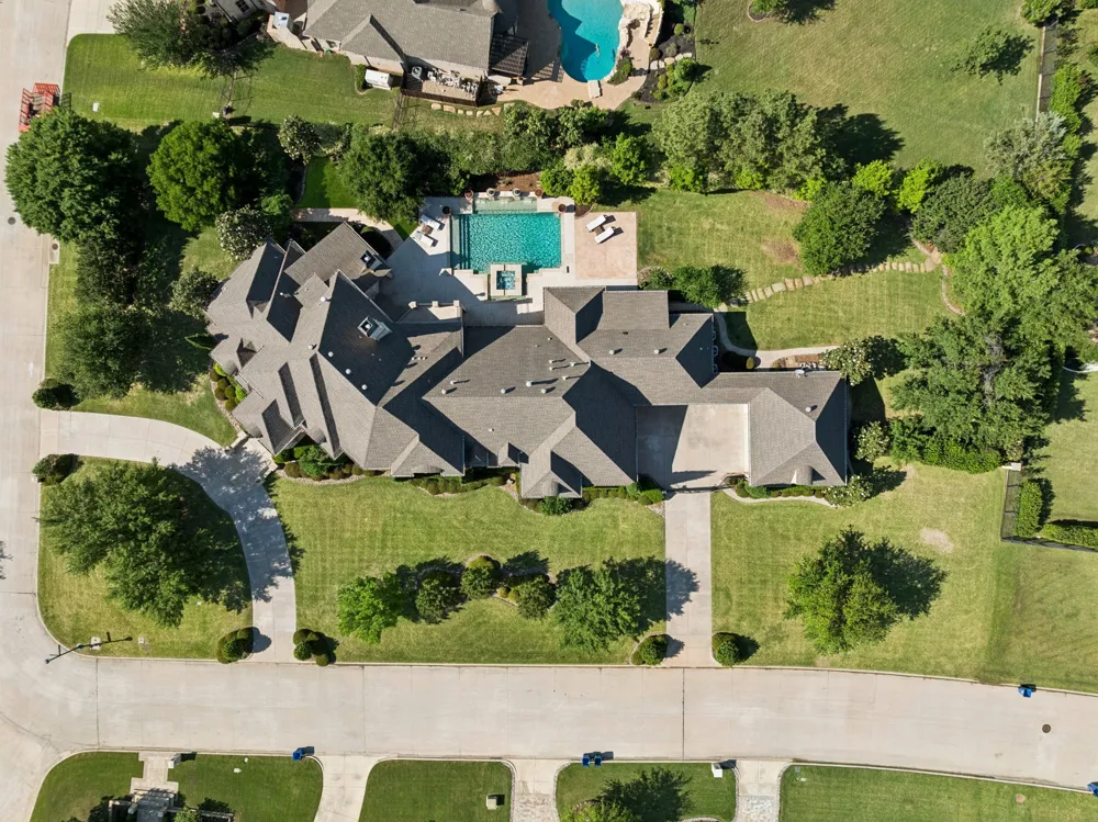 1701 Live Oak Lane Southlake, TX 76092