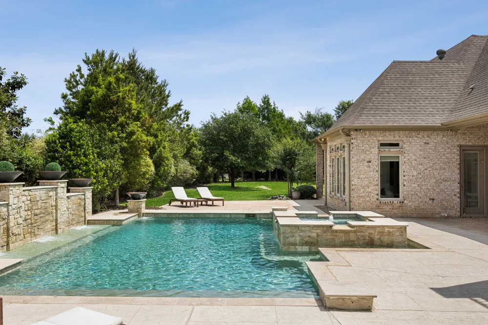 1701 Live Oak Lane Southlake, TX 76092