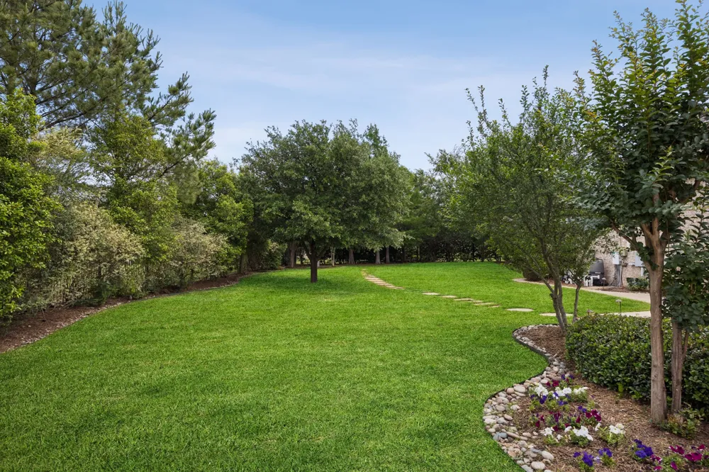 1701 Live Oak Lane Southlake, TX 76092