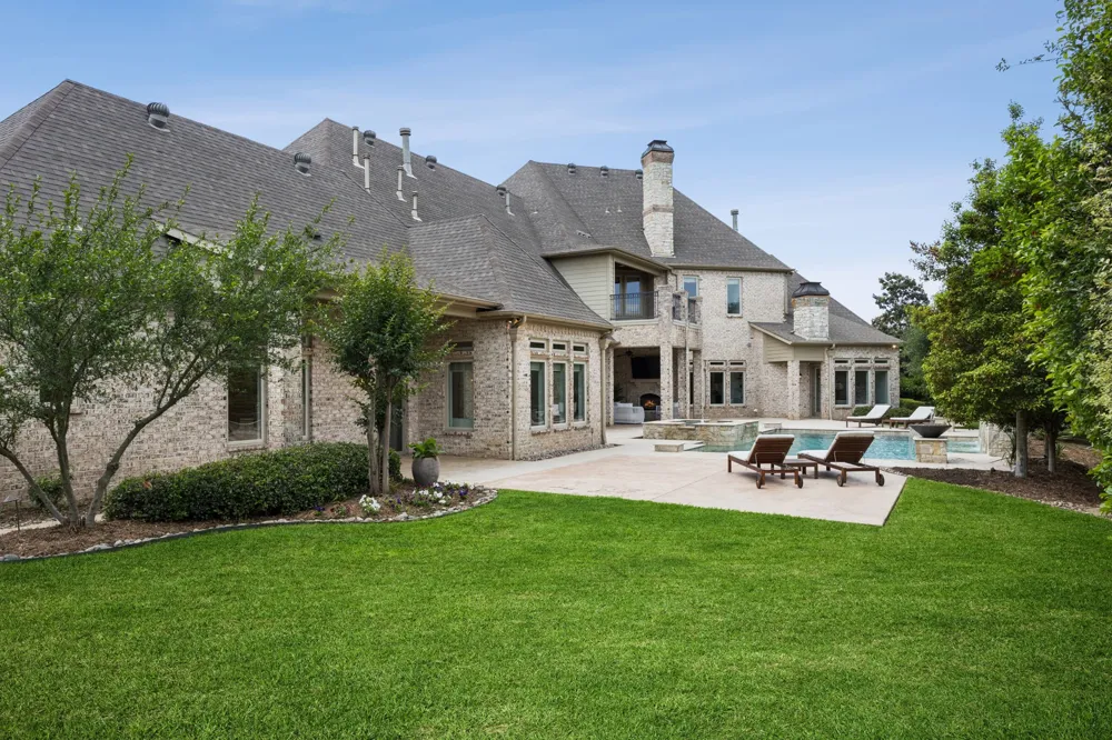 1701 Live Oak Lane Southlake, TX 76092