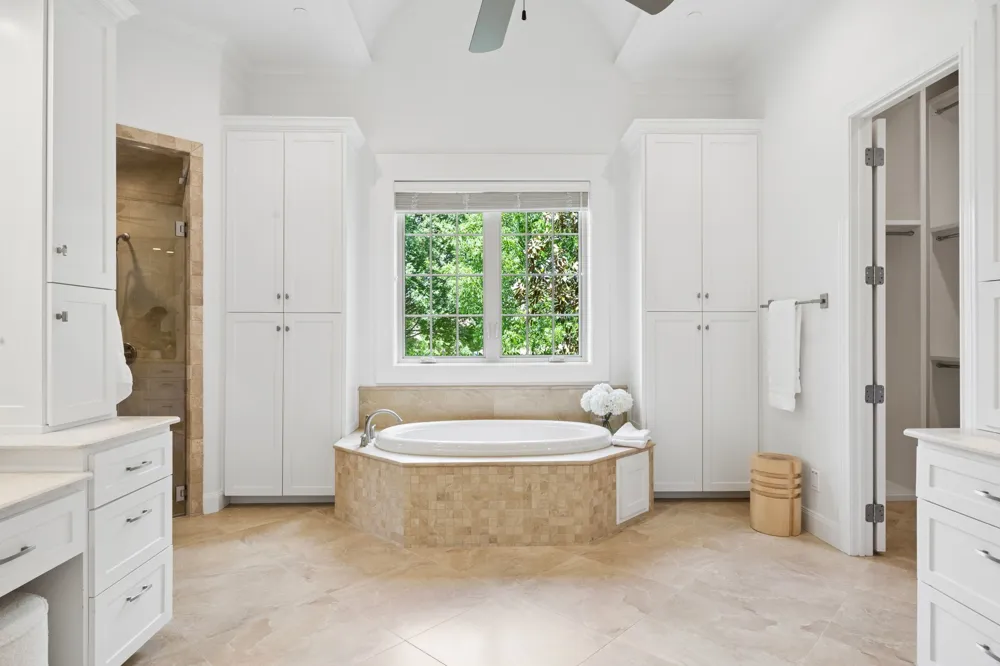 1701 Live Oak Lane Southlake, TX 76092