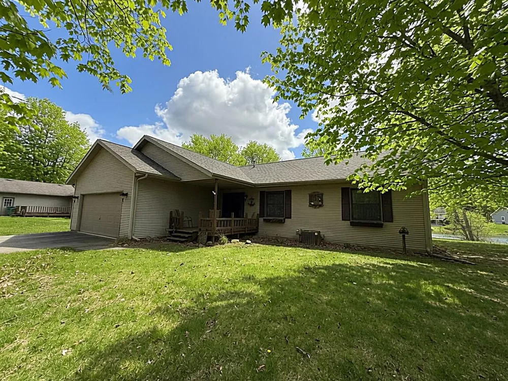 8917 Longview Drive Canadian Lakes, MI 49346