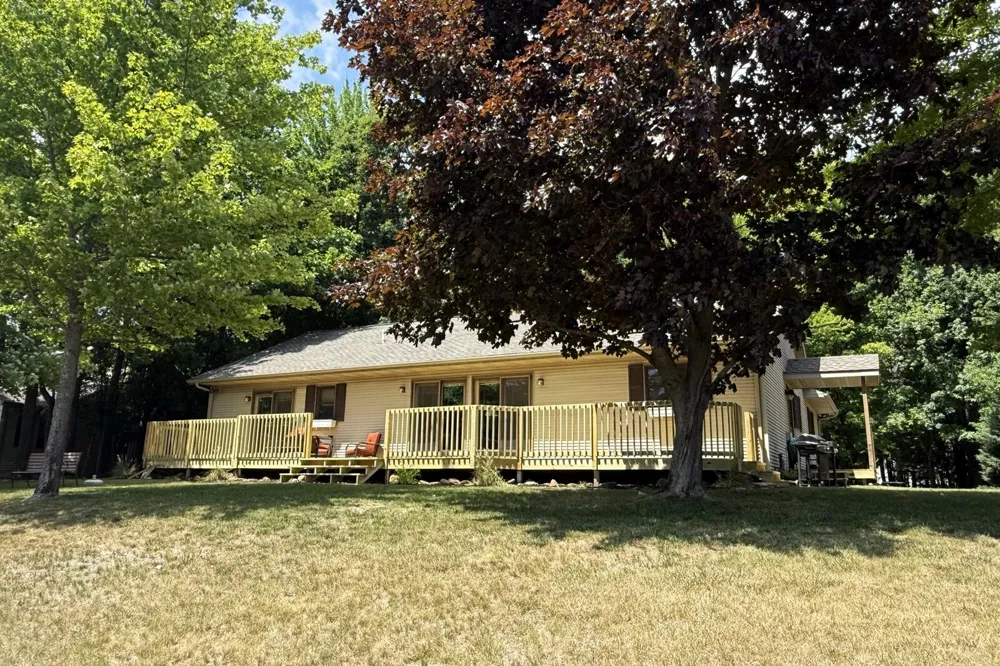 8917 Longview Drive Canadian Lakes, MI 49346