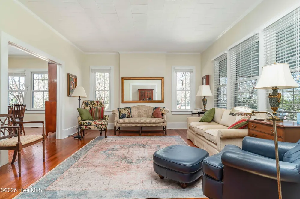 205 High Street Oriental, NC 28571