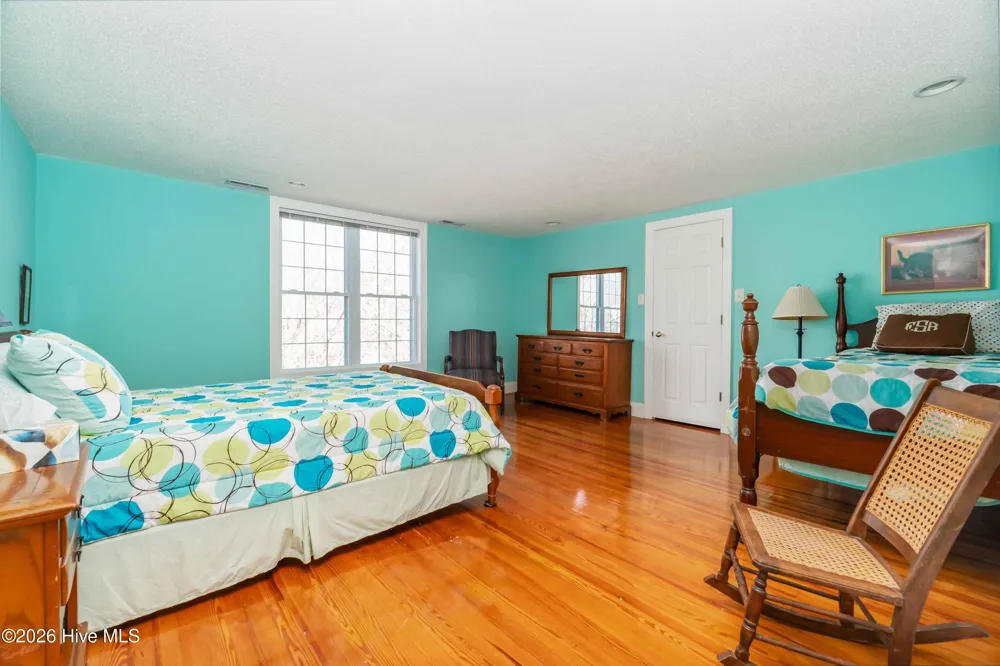 205 High Street Oriental, NC 28571