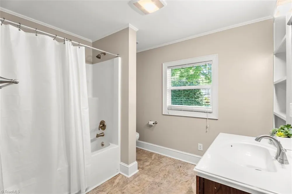 213 Old Westfield Road Pilot Mountain, NC 27041