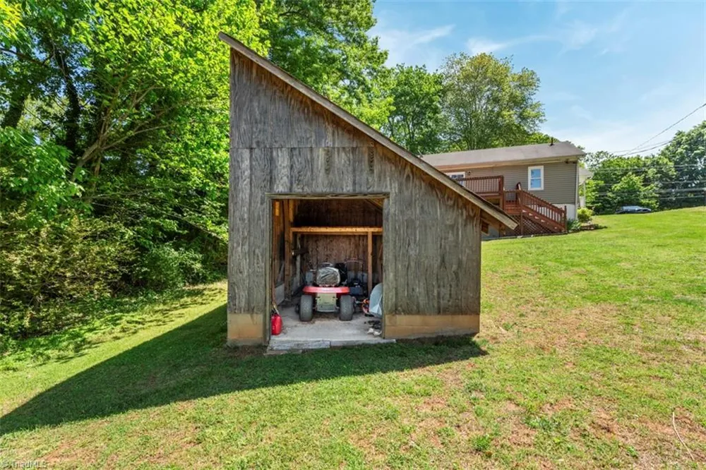 213 Old Westfield Road Pilot Mountain, NC 27041