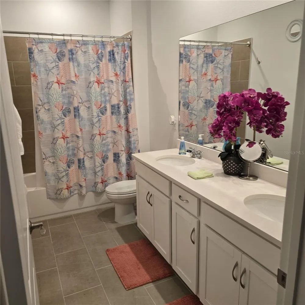 33259 COUNTRY HOUSE DRIVE Sorrento, FL 32776