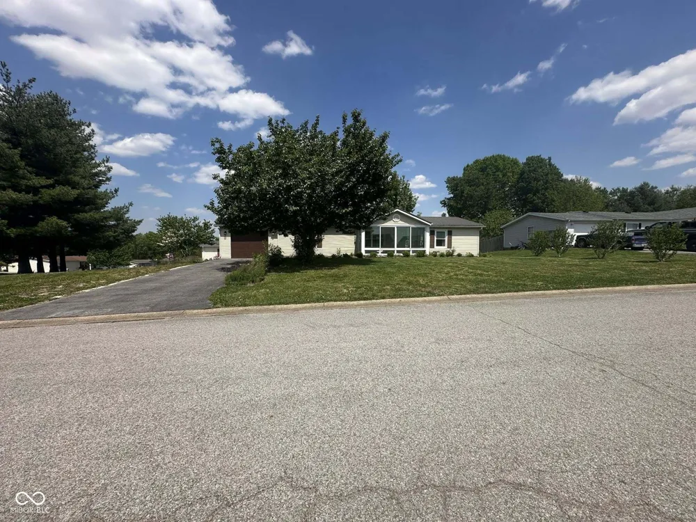 506 Pilgrim Way Salem, IN 47167
