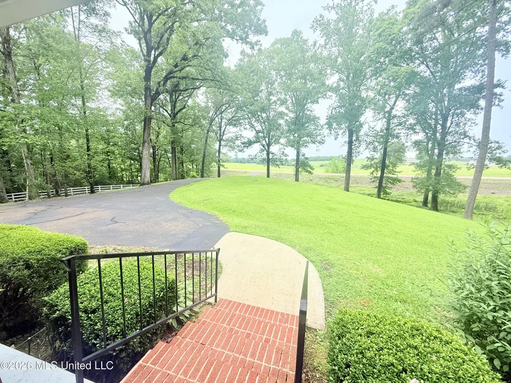 26675 Ms-8 Grenada, MS 38901