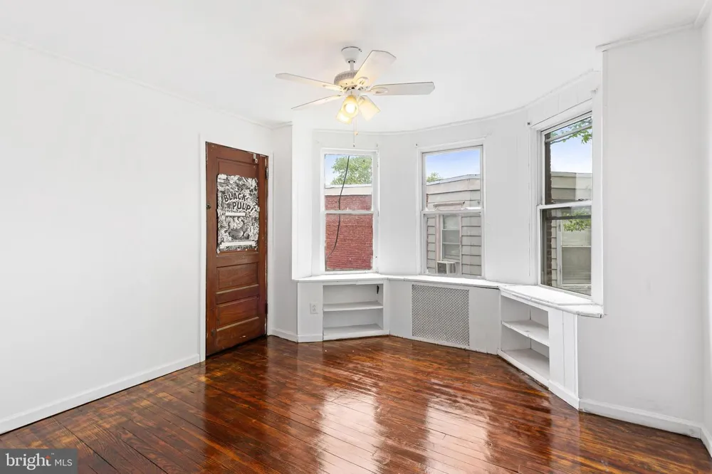 416 PUSEY AVENUE Darby, PA 19023