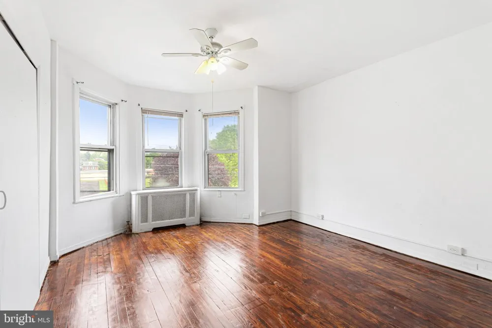 416 PUSEY AVENUE Darby, PA 19023