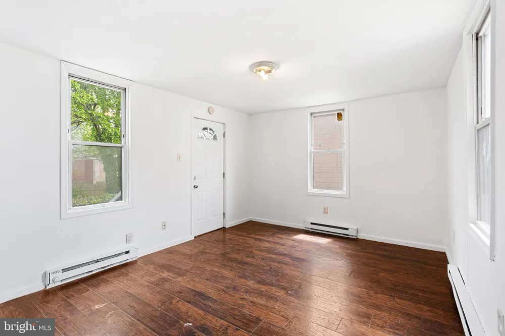 416 PUSEY AVENUE Darby, PA 19023