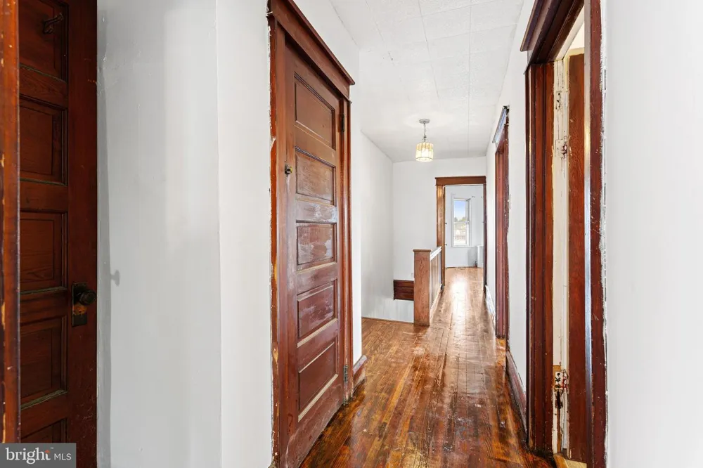 416 PUSEY AVENUE Darby, PA 19023