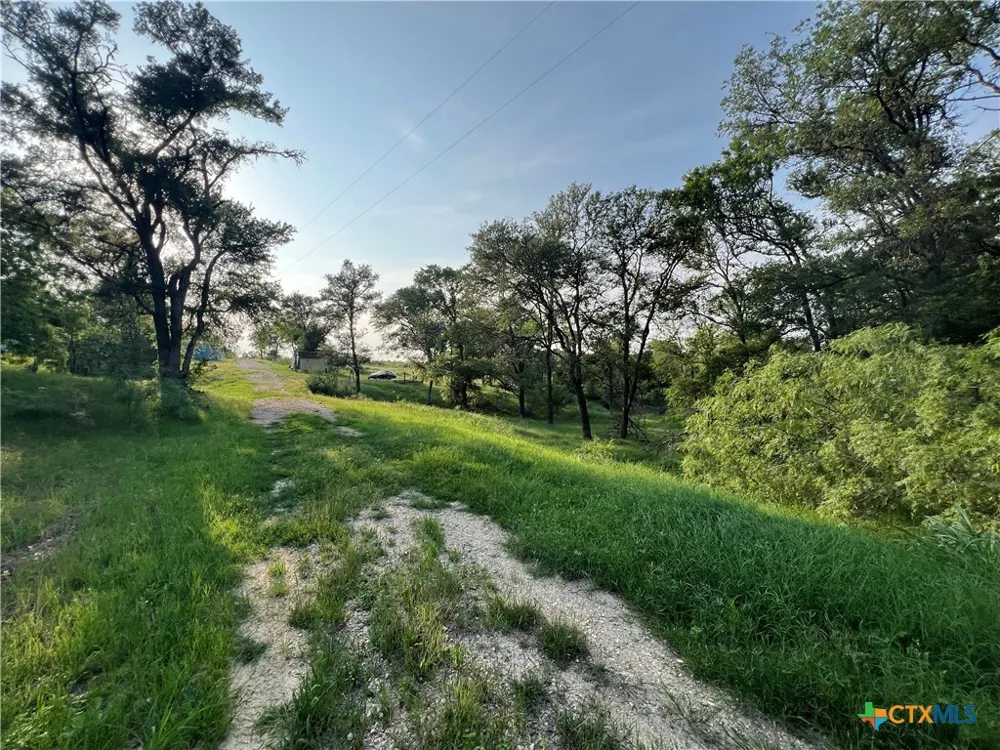 Hibbs Ln. Manor, TX 78653