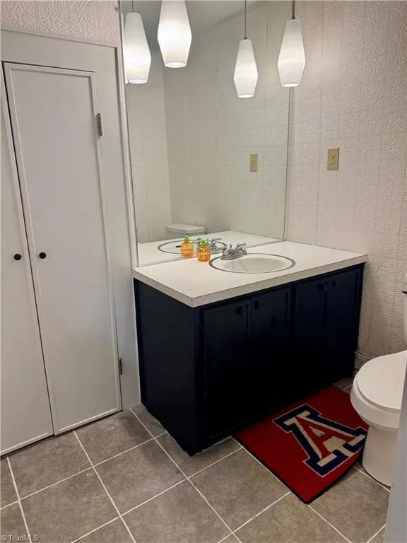 2230 Boone Trail North Wilkesboro, NC 28659