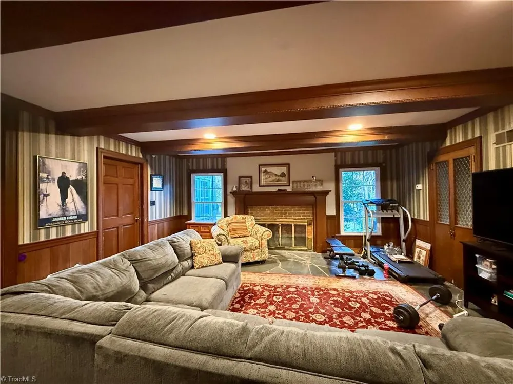 2230 Boone Trail North Wilkesboro, NC 28659