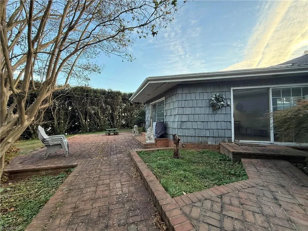 2230 Boone Trail North Wilkesboro, NC 28659