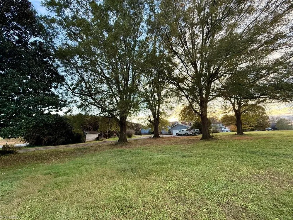 2230 Boone Trail North Wilkesboro, NC 28659