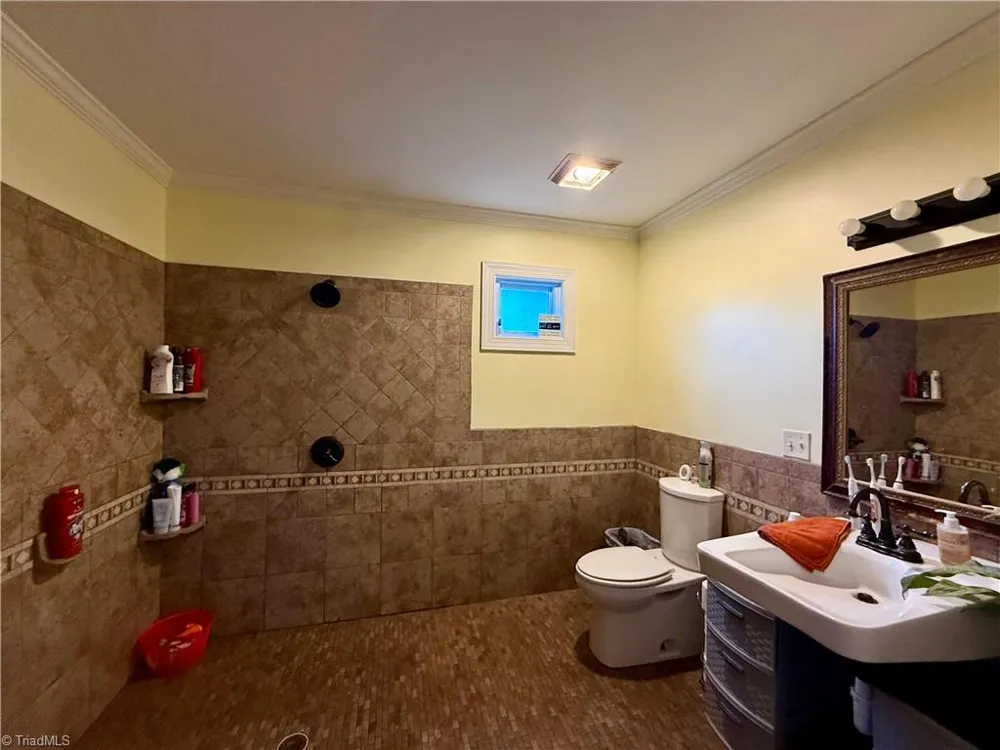 2230 Boone Trail North Wilkesboro, NC 28659