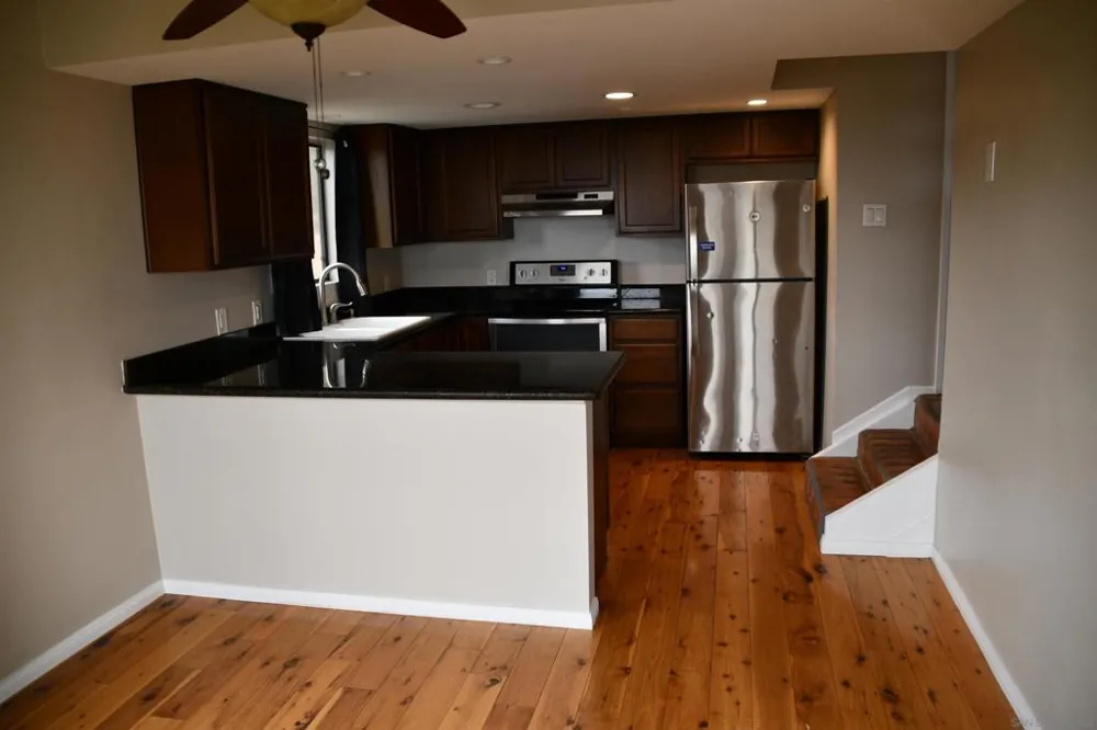 2415 La France St. San Diego, CA 92109