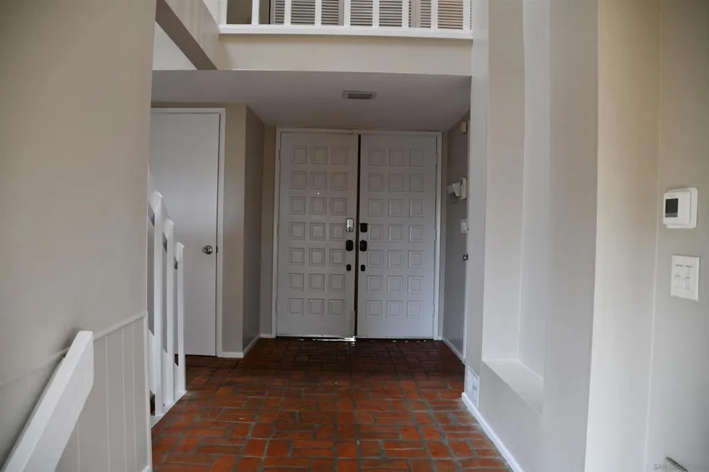 2415 La France St. San Diego, CA 92109