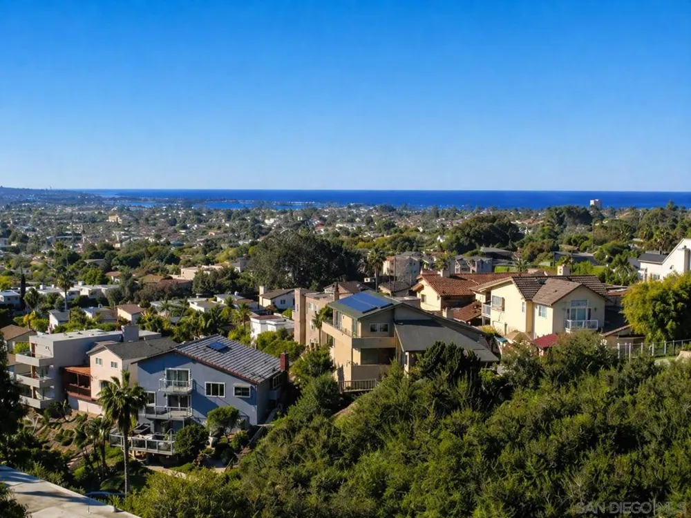 2415 La France St. San Diego, CA 92109