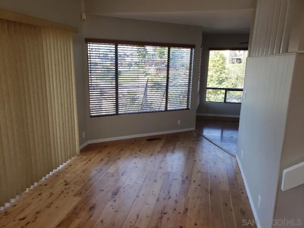 2415 La France St. San Diego, CA 92109