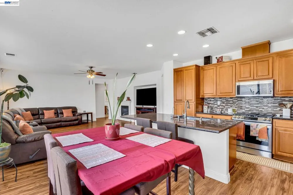 2536 Tampico Dr Bay Point, CA 94565