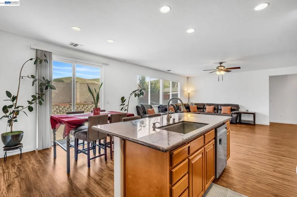 2536 Tampico Dr Bay Point, CA 94565