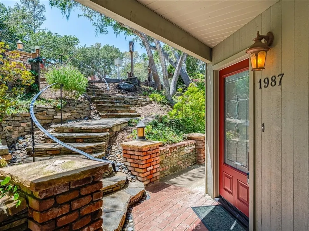 1987 Dorking Avenue Cambria, CA 93428
