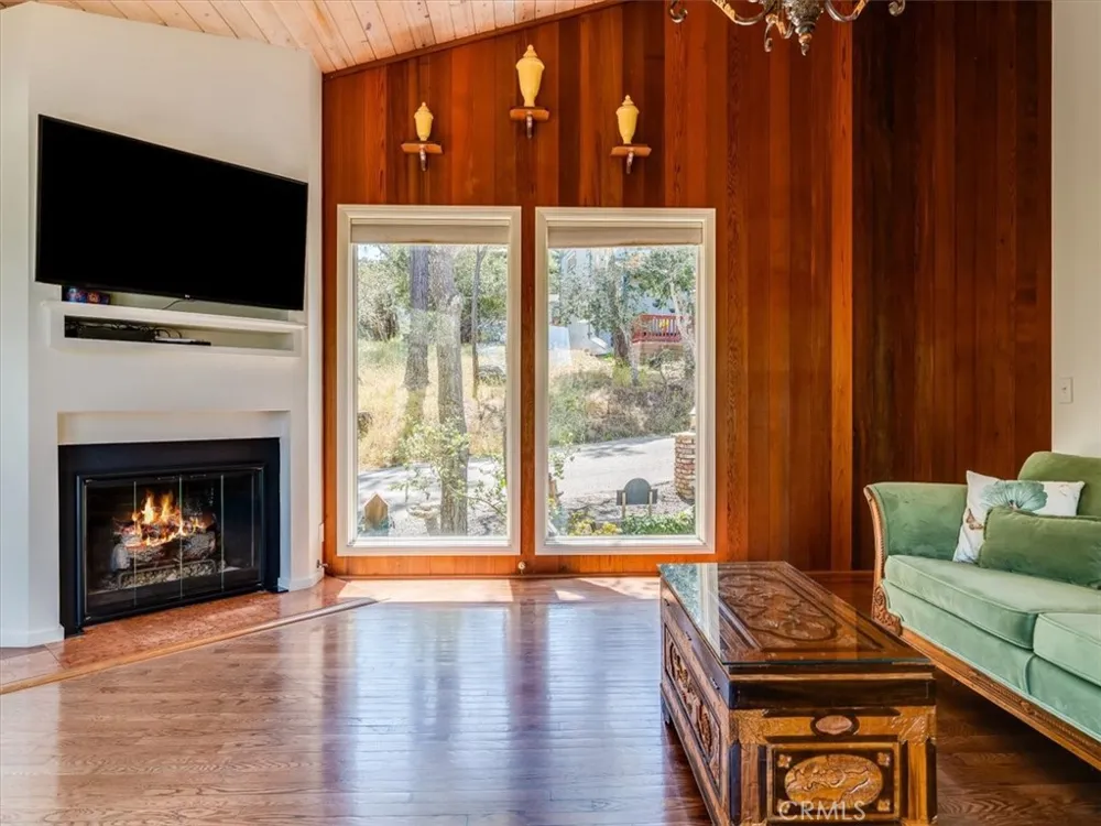 1987 Dorking Avenue Cambria, CA 93428