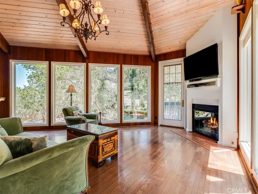 1987 Dorking Avenue Cambria, CA 93428