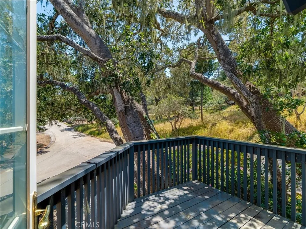 1987 Dorking Avenue Cambria, CA 93428