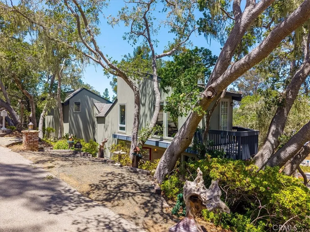1987 Dorking Avenue Cambria, CA 93428