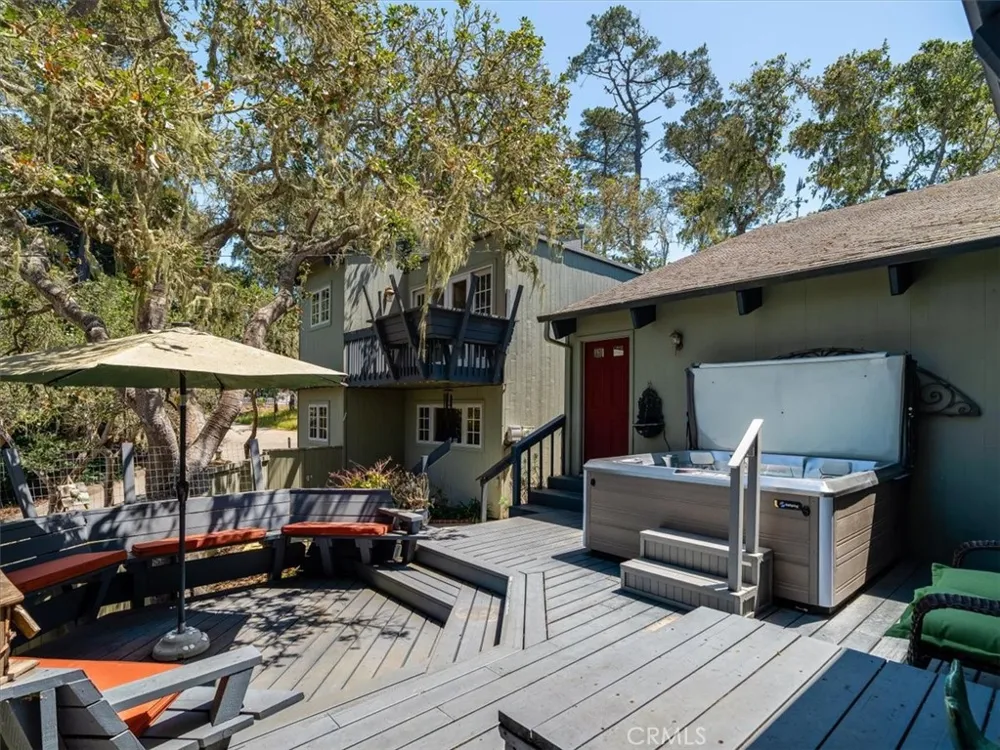 1987 Dorking Avenue Cambria, CA 93428