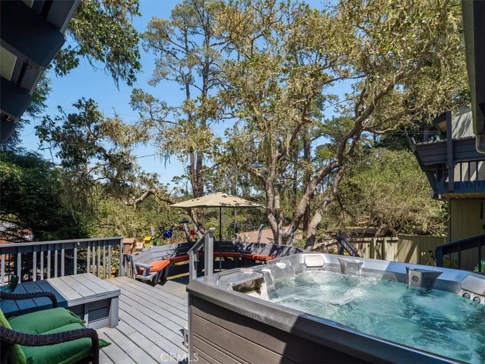 1987 Dorking Avenue Cambria, CA 93428